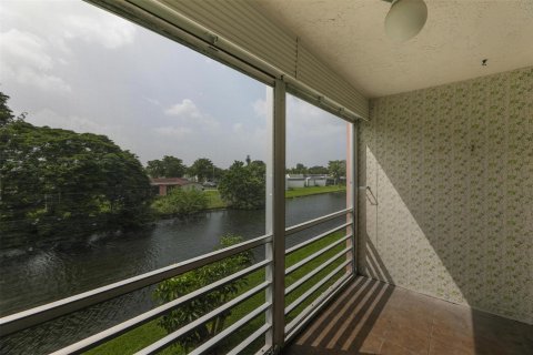 Copropriété à vendre à Sunrise, Floride: 1 chambre, 59.46 m2 № 1168632 - photo 22