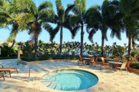 Casa en venta en Delray Beach, Florida, 3 dormitorios, 218.6 m2 № 1061145 - foto 11