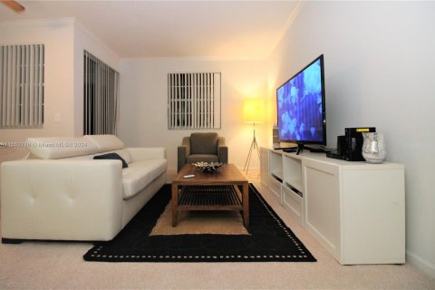 Condominio en venta en Aventura, Florida, 2 dormitorios, 110.65 m2 № 1072318 - foto 7