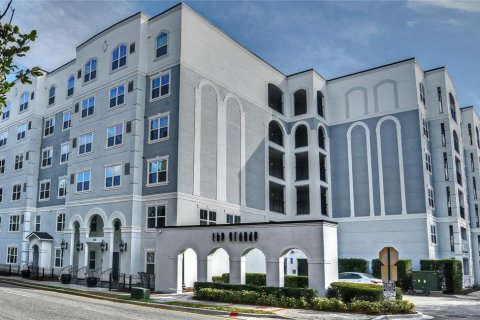 Condominio en venta en Orlando, Florida, 1 dormitorio, 69.12 m2 № 1044474 - foto 1