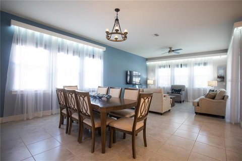 Villa ou maison à vendre à Kissimmee, Floride: 5 chambres, 310.76 m2 № 1261148 - photo 5