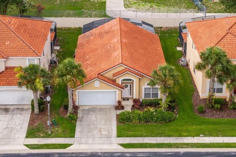 House in Davenport, Florida 4 bedrooms, 180.23 sq.m. № 1261279 - photo 2