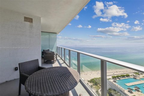 Hotel in Hollywood, Florida 1 bedroom, 78.13 sq.m. № 1292613 - photo 4