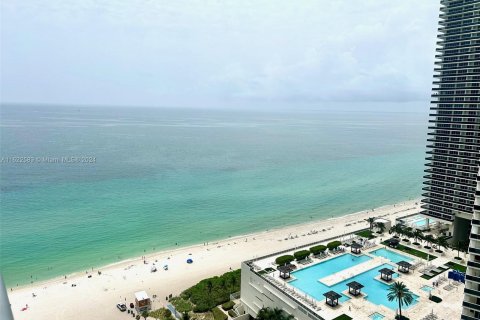 Hotel in Hollywood, Florida 1 bedroom, 78.13 sq.m. № 1292613 - photo 3