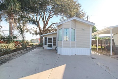 Casa en venta en Moore Haven, Florida, 1 dormitorio № 1017786 - foto 1