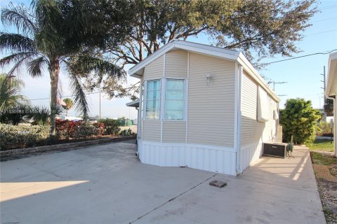Villa ou maison à vendre à Moore Haven, Floride: 1 chambre № 1017786 - photo 29