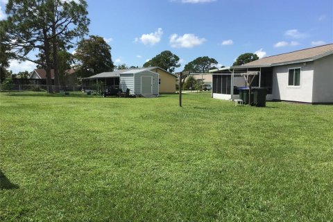 House in North Port, Florida 2 bedrooms, 82.5 sq.m. № 1392857 - photo 9