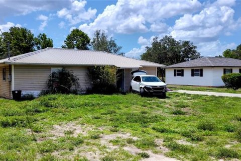 House in Sebring, Florida 3 bedrooms, 106.28 sq.m. № 1283906 - photo 1