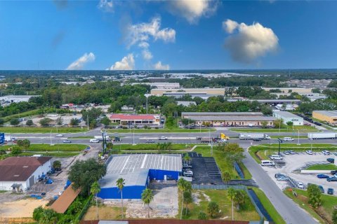 Propiedad comercial en venta en Orlando, Florida, 998.7 m2 № 1044421 - foto 14