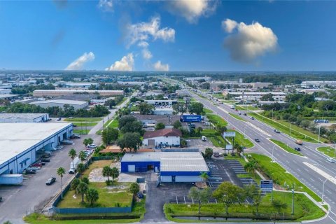 Propiedad comercial en venta en Orlando, Florida, 998.7 m2 № 1044421 - foto 13