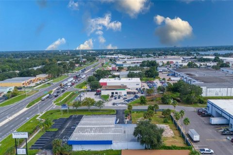 Propiedad comercial en venta en Orlando, Florida, 998.7 m2 № 1044421 - foto 16