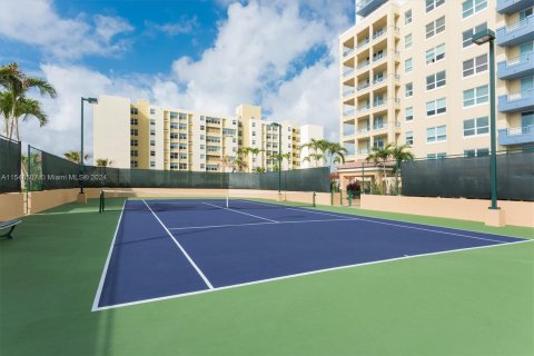 Condominio en venta en Miami Beach, Florida, 2 dormitorios, 101.26 m2 № 1059378 - foto 28