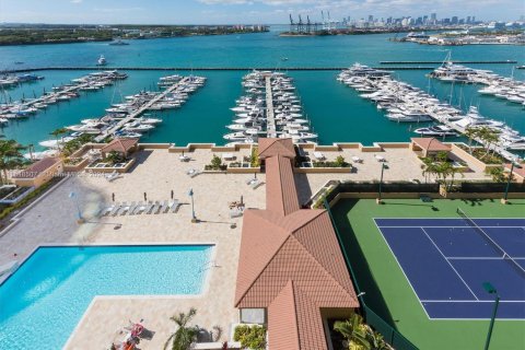 Copropriété à vendre à Miami Beach, Floride: 2 chambres, 101.26 m2 № 1059378 - photo 25