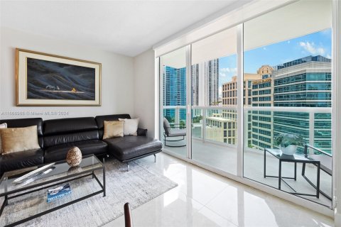 Condo in Fort Lauderdale, Florida, 2 bedrooms  № 1385950 - photo 4