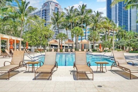 Condo in Fort Lauderdale, Florida, 2 bedrooms  № 1385950 - photo 30