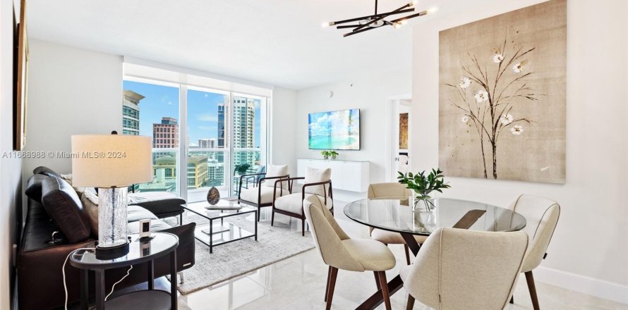 Condo in Fort Lauderdale, Florida, 2 bedrooms  № 1385950