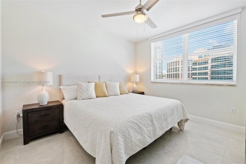 Condo in Fort Lauderdale, Florida, 2 bedrooms  № 1385950 - photo 16