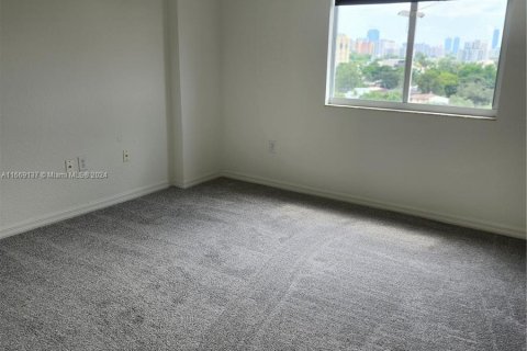 Condo in Miami, Florida, 2 bedrooms  № 1386003 - photo 4