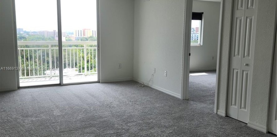 Condo in Miami, Florida, 2 bedrooms  № 1386003