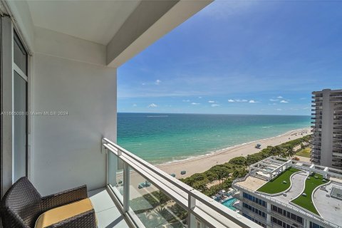 Condo in Miami Beach, Florida, 2 bedrooms  № 1386036 - photo 18