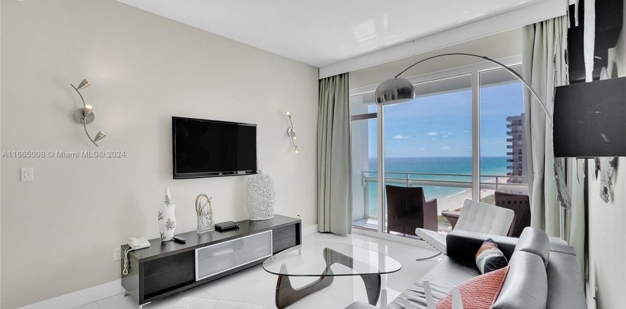 Condo in Miami Beach, Florida, 2 bedrooms  № 1386036