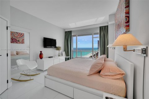 Condo in Miami Beach, Florida, 2 bedrooms  № 1386036 - photo 20