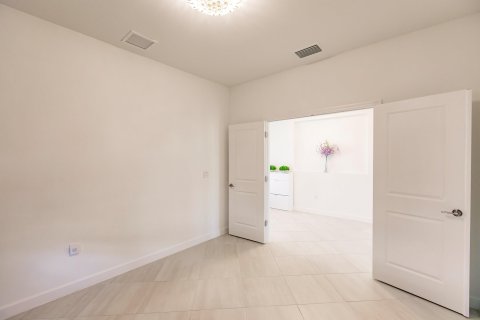 Villa ou maison à vendre à Fort Myers, Floride: 3 chambres, 226.12 m2 № 1073915 - photo 27