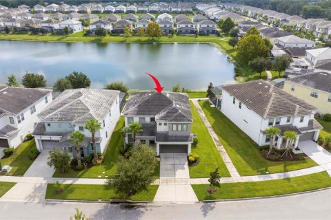 Villa ou maison à vendre à Kissimmee, Floride: 5 chambres, 282.61 m2 № 1334357 - photo 2