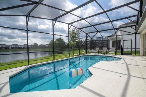 Villa ou maison à vendre à Kissimmee, Floride: 5 chambres, 282.61 m2 № 1334357 - photo 14