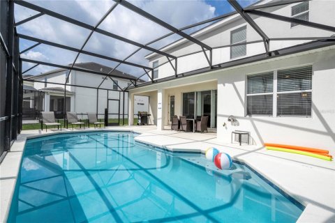 Villa ou maison à vendre à Kissimmee, Floride: 5 chambres, 282.61 m2 № 1334357 - photo 15