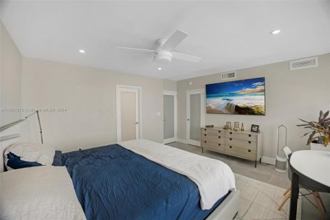 Copropriété à vendre à Miami Beach, Floride: 2 chambres, 158.12 m2 № 1269248 - photo 11