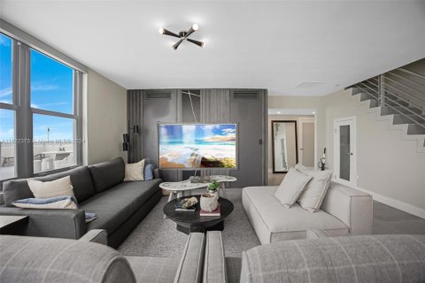 Condo in Miami Beach, Florida, 2 bedrooms  № 1269248 - photo 5