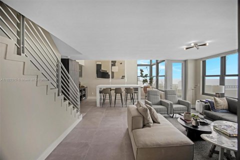 Copropriété à vendre à Miami Beach, Floride: 2 chambres, 158.12 m2 № 1269248 - photo 4