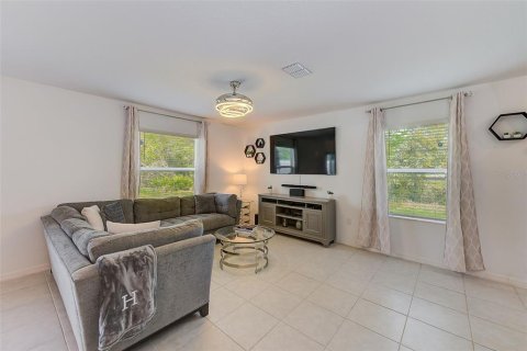 House in Riverview, Florida 4 bedrooms, 179.39 sq.m. № 1063171 - photo 6