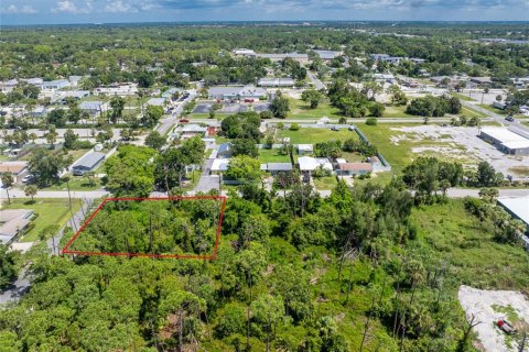 Terreno en venta en Englewood, Florida № 1334748 - foto 3