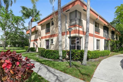 Condominio en venta en Coconut Creek, Florida, 2 dormitorios, 88.72 m2 № 1352155 - foto 26