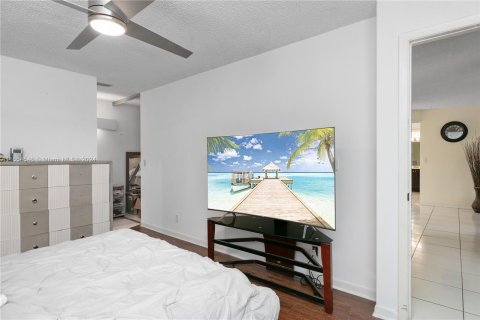 Condo in Coconut Creek, Florida, 2 bedrooms  № 1352155 - photo 15