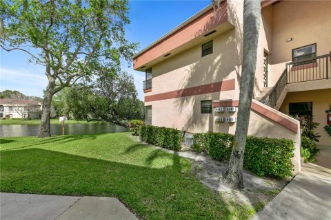 Copropriété à vendre à Coconut Creek, Floride: 2 chambres, 88.72 m2 № 1352155 - photo 1