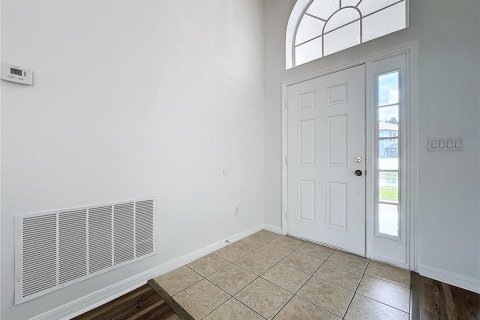 Villa ou maison à vendre à Kissimmee, Floride: 4 chambres, 181.81 m2 № 1356477 - photo 4