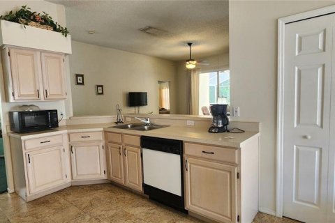 Casa en venta en Kissimmee, Florida, 3 dormitorios, 155.8 m2 № 1356514 - foto 4