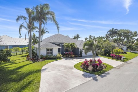 Villa ou maison à vendre à Hutchinson Island South, Floride: 3 chambres, 186.55 m2 № 1076822 - photo 9