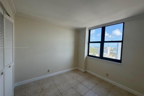 Copropriété à vendre à Miami Beach, Floride: 2 chambres, 93.37 m2 № 1076345 - photo 30