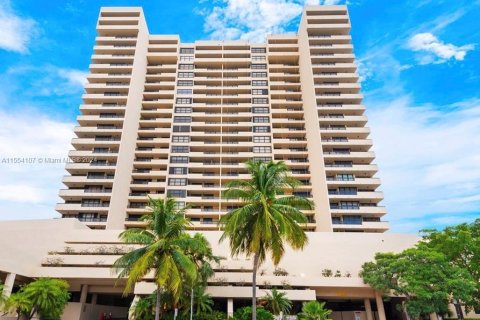 Condominio en venta en Miami Beach, Florida, 2 dormitorios, 93.37 m2 № 1076345 - foto 2