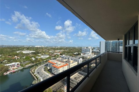Condominio en venta en Miami Beach, Florida, 2 dormitorios, 93.37 m2 № 1076345 - foto 23