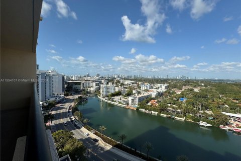 Copropriété à vendre à Miami Beach, Floride: 2 chambres, 93.37 m2 № 1076345 - photo 29