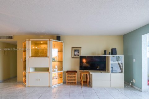 Copropriété à vendre à Dania Beach, Floride: 2 chambres, 110.55 m2 № 1328984 - photo 10