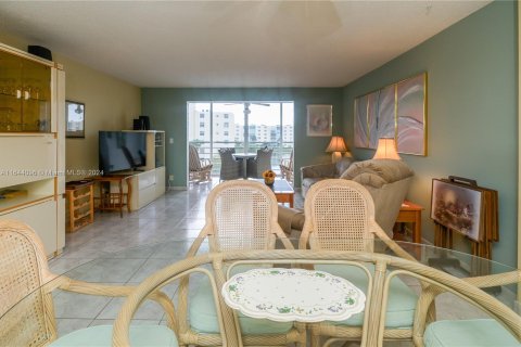 Copropriété à vendre à Dania Beach, Floride: 2 chambres, 110.55 m2 № 1328984 - photo 12