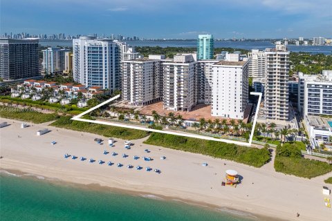 Condominio en venta en Miami Beach, Florida, 2 dormitorios, 119.84 m2 № 1389878 - foto 1