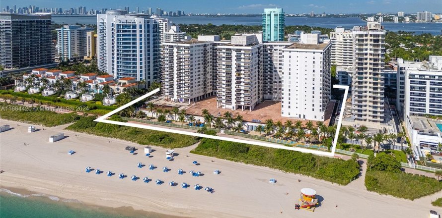 Condominio en Miami Beach, Florida, 2 dormitorios  № 1389878