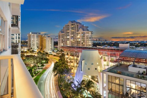 Condominio en venta en Miami Beach, Florida, 2 dormitorios, 119.84 m2 № 1389878 - foto 10